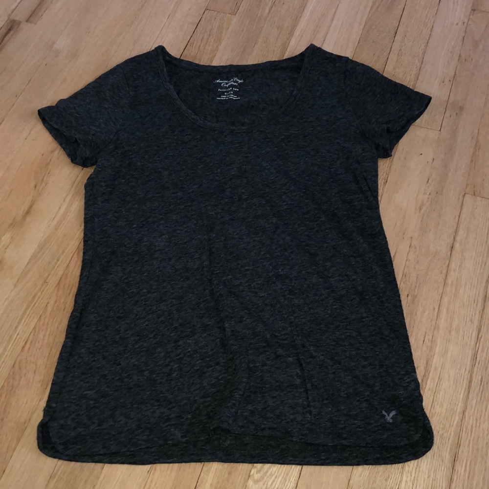 Grey tee